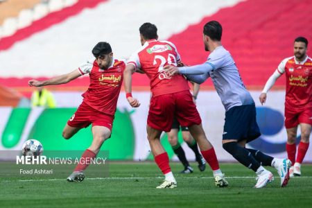 برد دوگله پرسپولیس در نیمه اول بازی با آلومینیوم - خبرگزاری مهر | اخبار ایران و جهان