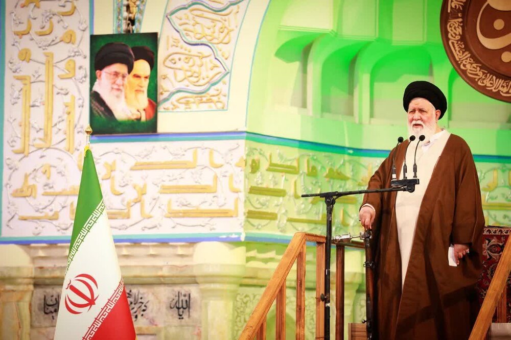 اردیبهشت شهادت رئیس جمهوری و حادثه بندرعباس اردیبهشتهای تلخی را رقم زدند